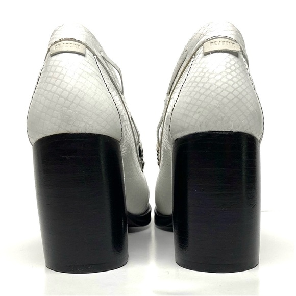 RE/DONE + WEEJUNS The Winsome Heel Loafer in White Textured Leather - Picture 7 of 16